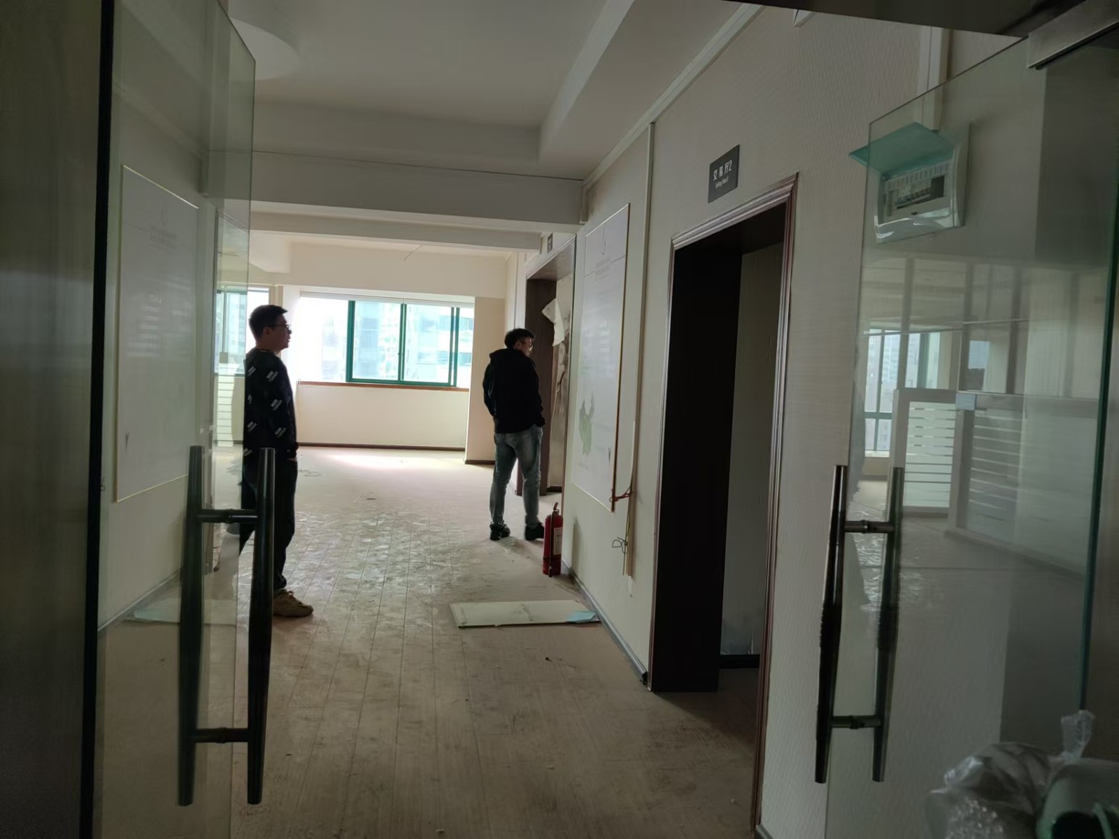 1743492121343597.jpg 圖片關(guān)鍵詞