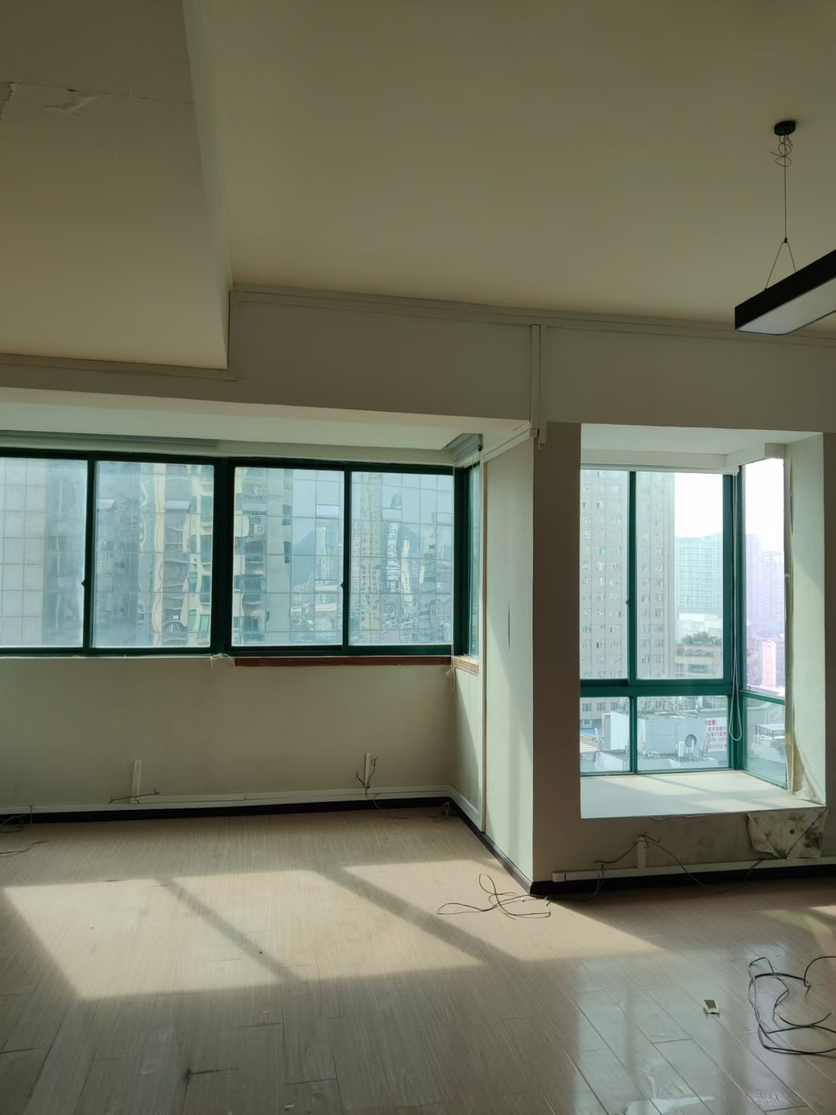 1743492121578239.jpg 圖片關(guān)鍵詞