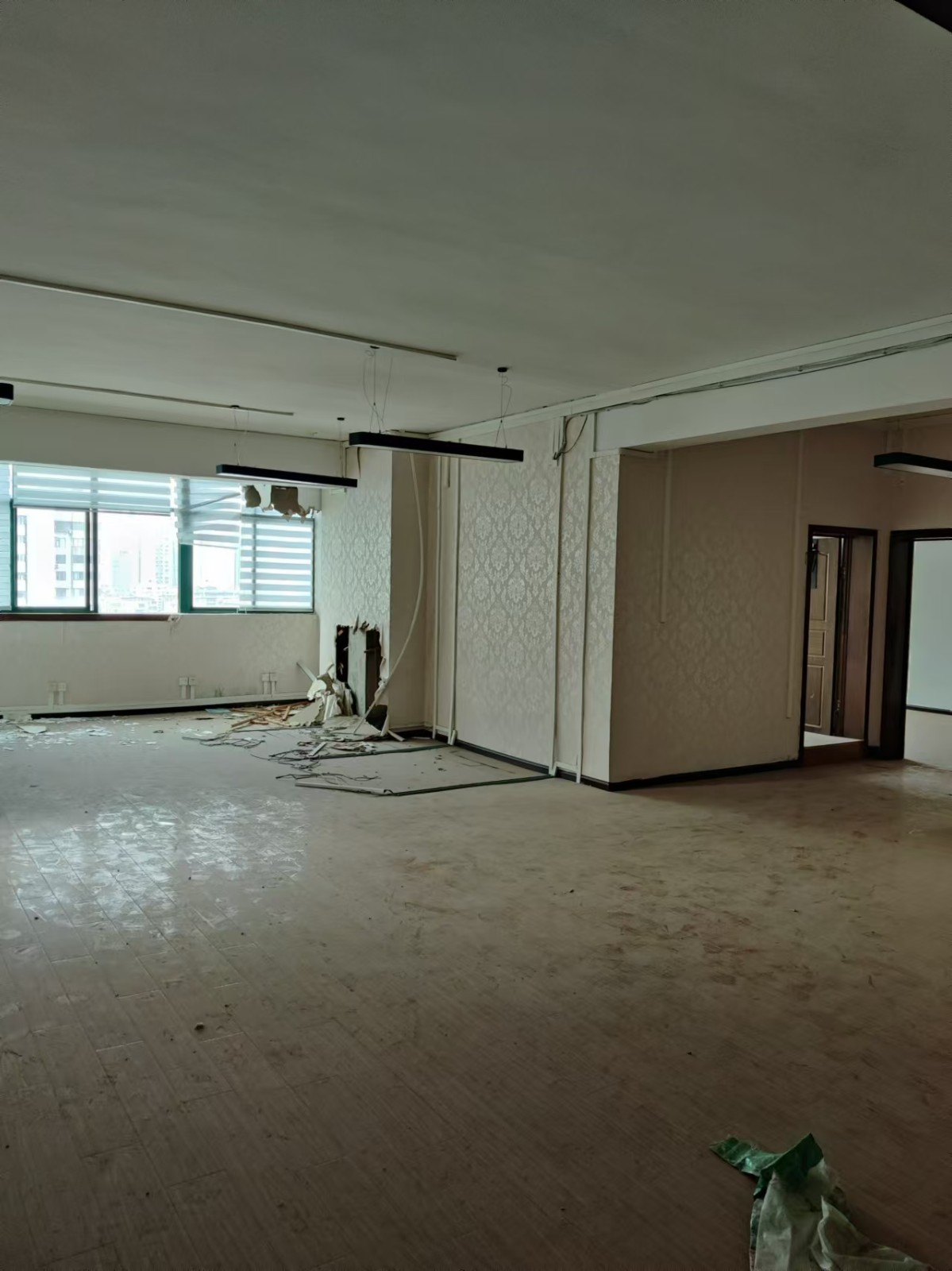 1743492121995766.jpg 圖片關(guān)鍵詞