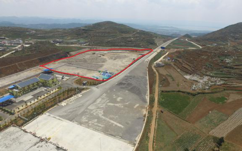 威寧東收費站(左側(cè))