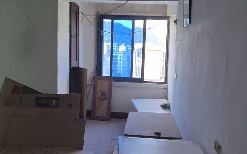 貴州省機關(guān)事務(wù)管理局國有資產(chǎn)管理服務(wù)中心貴陽市云巖區(qū)金頂山46幢1單元8層1號房屋資產(chǎn)招租