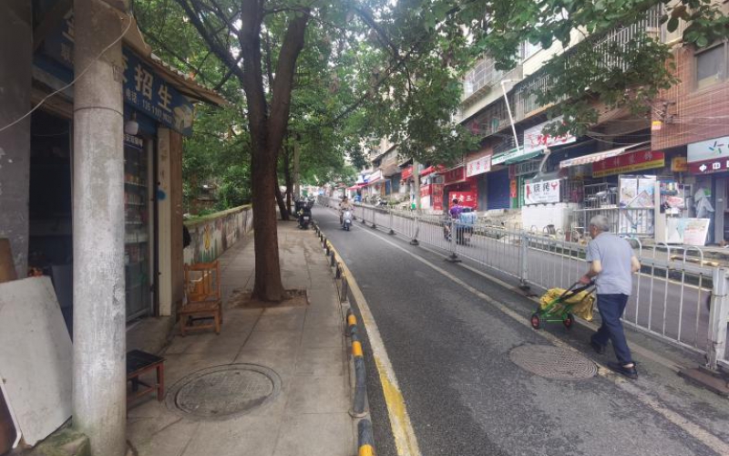 金頂山46幢1單元8層1號(hào)住宅轉(zhuǎn)讓（持有方：貴州省機(jī)關(guān)事務(wù)管理局國(guó)有資產(chǎn)管理服務(wù)中心）(二次掛牌)