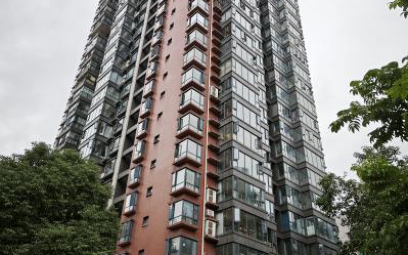 （降價(jià)）楓林小區(qū)1號(hào)樓1單元18層1號(hào)轉(zhuǎn)讓（持有方：貴州省機(jī)關(guān)事務(wù)管理局國(guó)有資產(chǎn)管理服務(wù)中心）(三次掛牌)